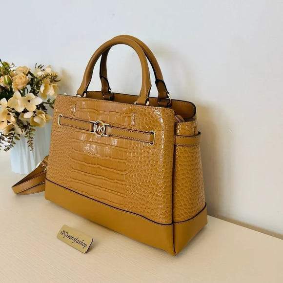 Michael Kors Reed Large Leather Belted Satchel  Handbag Deer MK - Picture 2 of 9